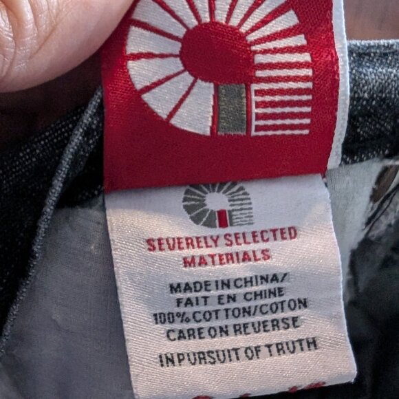 Y2K Baggy Akademiks Faded Denim Jeans - Size 36x32 - Picture 6 of 7